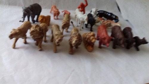 Alte kunststofffiguren - alte,